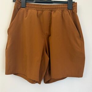 Men’s Lululemon Pace Breaker Short 7” Copper Brown size Medium 4 way stretch